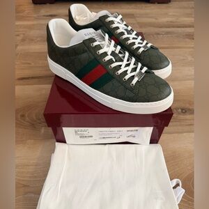 Gucci Men's Ace Sneakers brand new